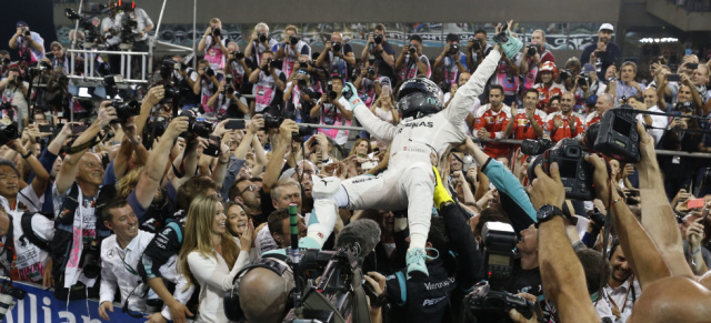 Formel 1 WM Finale in Abu Dhabi: Nico Rosberg krönt sich zum F1-Weltmeister 2016!
