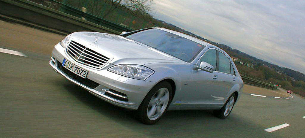 Es Geht Stromaufwarts Mercedes Fans De Fuhr Den S 400 Hybrid Das Mercedes Oberklassenmodell Vereint Faszination Fahren Mit Verantwortung Fur Die Umwelt Sternstunde Mercedes Fans Das Magazin Fur Mercedes Benz Enthusiasten