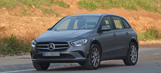 Mercedes-Benz Erlkönig erwischt: Star-Spy Shot: Aktuelle Bilder von einem EQB-Testträger? 