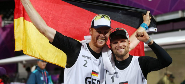 smart(e)  Beachvolleyballer  werden bei Olympia zu Goldjungs : smart Beachvolleyball Teams waren bei den Olympischen Spielen erfolgreich