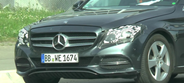 C-Klasse: Mercedes testet Multibeam-LED-Sxcheinwerfer: Schnappschuß-Video von einem Testwagen mit dem innovativen Licht