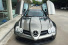 Mercedes-Benz SLR McLaren: Etwas anders foliert: Der Supersportwagen zeigt sich in Chromfolie mit Riffelblechmuster gehüllt 