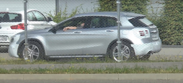 Erlkönig erwischt: Mercedes-Benz GLA Facelift: Spy Shot Video: Modellfpflege des Mercedes GLA gefilmt
