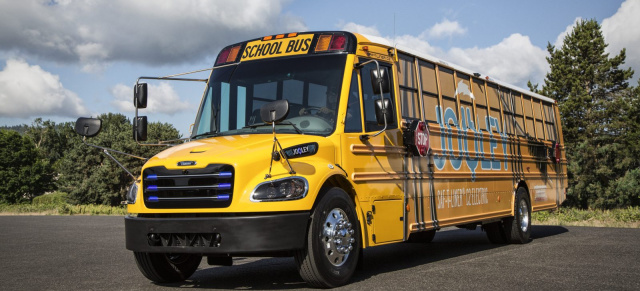 Daimler Truck und batterieelektrische Schulbusse: 1.000ste Auslieferung des Saf-T-Liner C2 Jouley