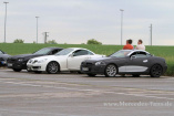 Erwischt: Neuer Mercedes SLK 2012 posiert neben aktuellem Modell! : Gleich zwei  Erlkönige des Mercedes SLK 2011 posieren neben dem aktuellen Zweisitzer