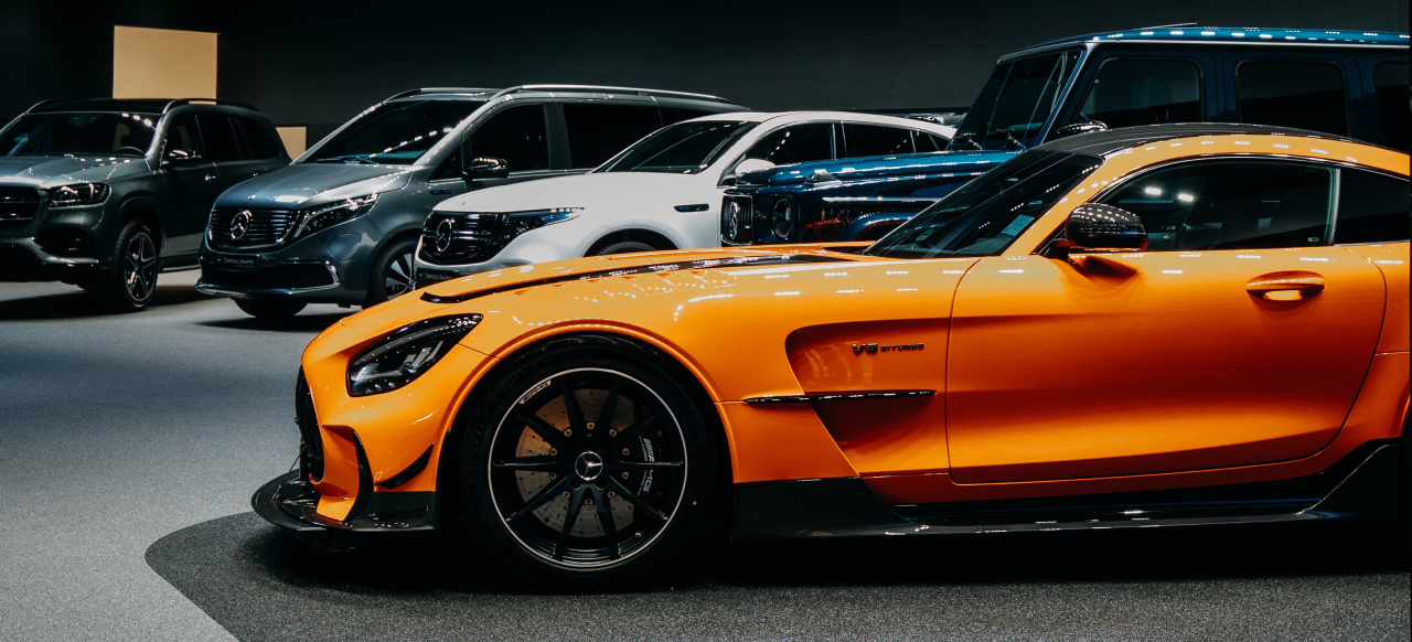 Seit Ende Juni Strahlt Der Mercedes Stern In Saarbrucken Bei Der Torpedo Garage Noch Heller Torpedo Weiht Flagship Store In Saarbrucken Ein 8 000 Qm Verkaufsflache News Mercedes Fans Das Magazin