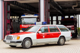 Mercedes-Benz Klassiker im Einsatz: Florian, der Star-Firefighter: Mercedes 250 D Feuerwehr-Kommandowagen