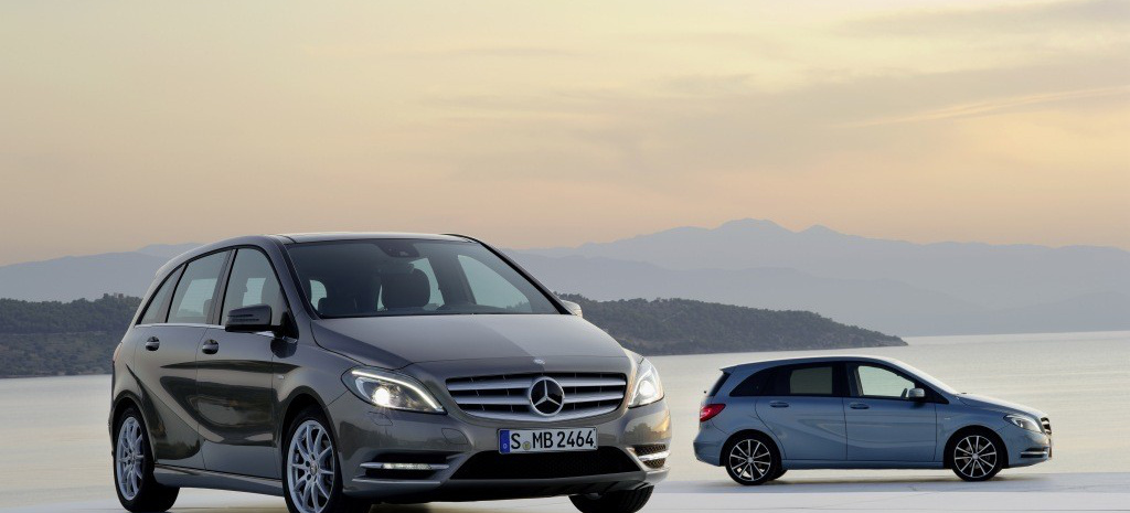 Videos Und Bilder Das Ist Die Neue Mercedes Benz B Klasse Ab November 2011 Im Handel Der Sports Tourer Begrundet Ein Neues Zeitalter In Der Kompaktklasse Sternstunde Mercedes Fans Das Magazin