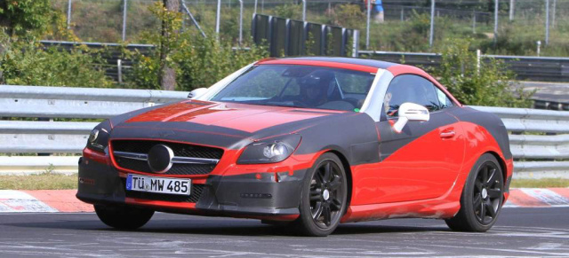 Erwischt: neuer Mercedes SLK 2011 Erlkönig: Das Bild vom neuen SLK 2011 wird klarer: Der kleine Mercedes Roadster lässt die Maske fallen 