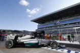 Formel 1-Weltmeister auf der Mercedes-FanWorld: Konstrukteurs-Weltmeister-Wagen F1 W05 Hybrid auf der Essen Motor Show