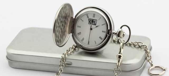 Echt „uhrig“!: „SL seit 1963“: Die außergewöhnliche Taschenuhr für alle Fans der SL Pagode