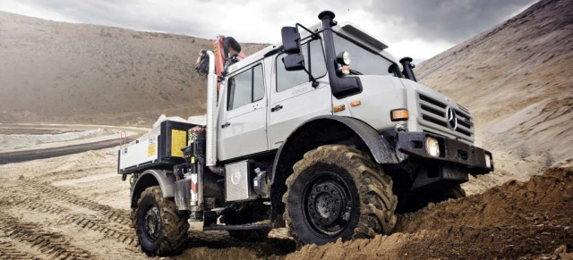 Off Road Award: Mercedes-Benz Unimog ist Geländewagen des Jahres 2012:  Leser der Fachzeitschrift Off Road haben den Unimog zum besten Geländewagen des Jahres in der Kategorie Sonder­fahrzeuge gewählt