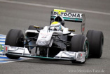 Formel 1 Test in Jerez:  Nico Rosberg fuhr Bestzeit: Überzeugende Leistung des  Mercedes-GP-Fahrer am ersten Testtag  