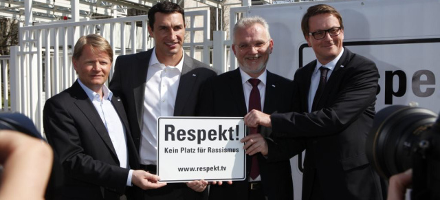 Zentrale der Daimler AG beteiligt sich an Initiative "Respekt! - Kein Platz für Rassismus": "Intoleranz und Rassismus haben bei Daimler keinen Platz"