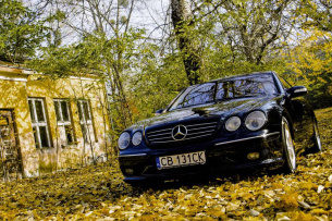 Herbstimpressionen mit AMG-Seltenheit : Rarität mit AMG-DNA: 2001er Mercedes-Benz CL63 AMG C215