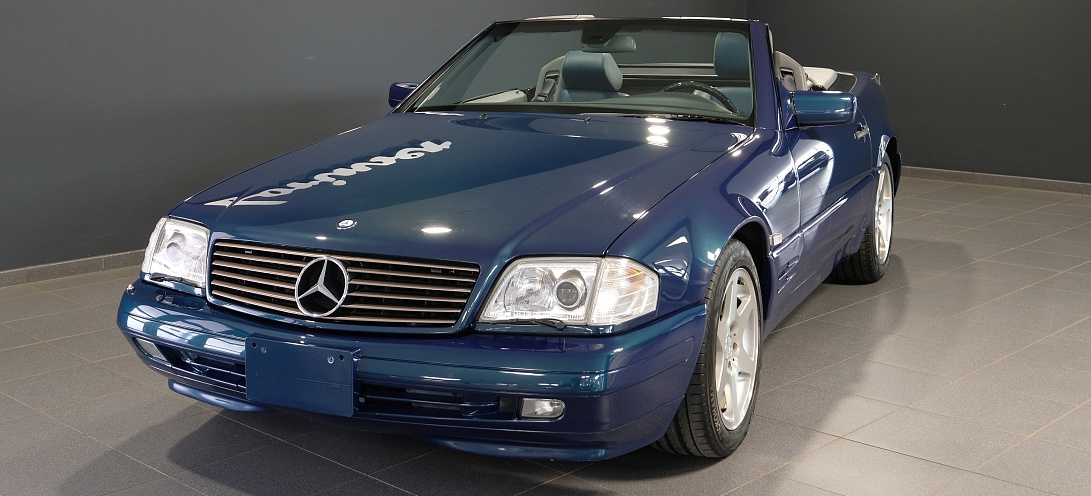 Sterne Unterm Hammer Mercedes Benz Sl 500 R129 Mach Mal Blau Sl 500 Im Blaukleid Von Lorinser Classic Classic Mercedes Fans Das Magazin Fur Mercedes Benz Enthusiasten