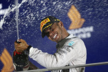 Formel 1: Mercedes-Benz siegt in Singapur: Hamilton triumphiert und übernimmt die Führung in der WM