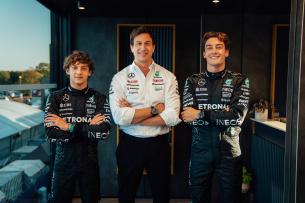 Steht Kimi Antonelli bei den Silberpfeilen vor dem Aus?: Medienbericht: Muss Kimi Antonelli Platz für Max Verstappen machen?