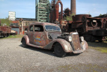 Schrott wird flott: 1939 Mercedes Benz 170 V Hot Rod mit V8 Power: Das nackte Grauen oder schlichtweg genial? Mercedes Benz 170 V der besonderen Art: Mercedes-Klassik trifft auf US-Car Kultur