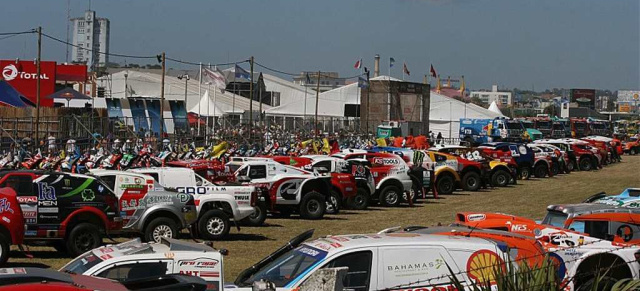 Dakar-Rallye 2012: Vor dem Start: Ellen Lohr berichtet live in Mercedes-Fans.de von dem Offorad-Spektakel