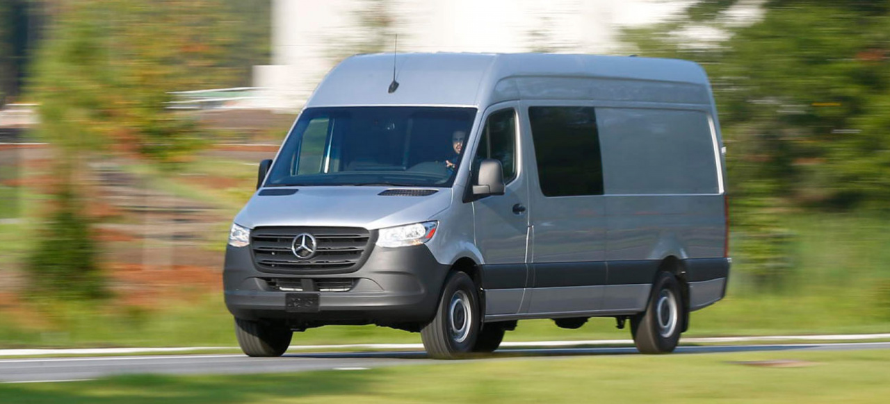 Verursacht Mercedes Sprinter In Usa Extrem Gefahrliche Probleme Rollt Nach Dem Parken Einfach Weg Us Sprinter Mit Bremsproblemen News Mercedes Fans Das Magazin Fur Mercedes Benz Enthusiasten