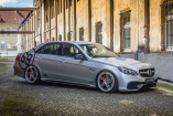 Silver Nugget mit V8-Power: Bärenstarker Mercedes Benz E 63 AMG auf Custom-Felgen