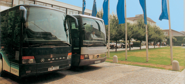 Vor 25 Jahren wurde die EvoBus GmbH durch die Zusammenführung der Omnibusmarken Mercedes-Benz und Setra gegründet: Omnibusse von Mercedes-Benz und Setra – seit 25 Jahren erfolgreich im Omnibusbau