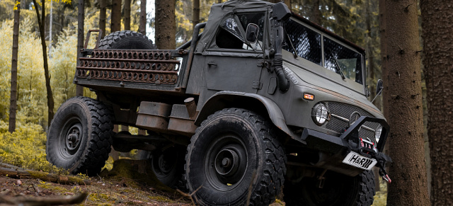 Sterne unterm Hammer: Unimog S (404) Pritsche mit Faltdach und H&R-Höherlegung: Ein Unimog made in Lennestadt: H&R legt den Unimog flach ähh hoch!