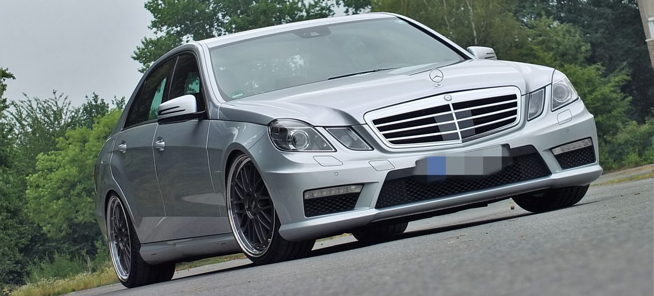 Auf Die Sanfte Tour Mercedes Benz E63 W212 Umbau E Wie Einfach Der 2009er E63 Ist Ein Milder Wilder Auto Der Woche Mercedes Fans Das Magazin Fur Mercedes Benz Enthusiasten