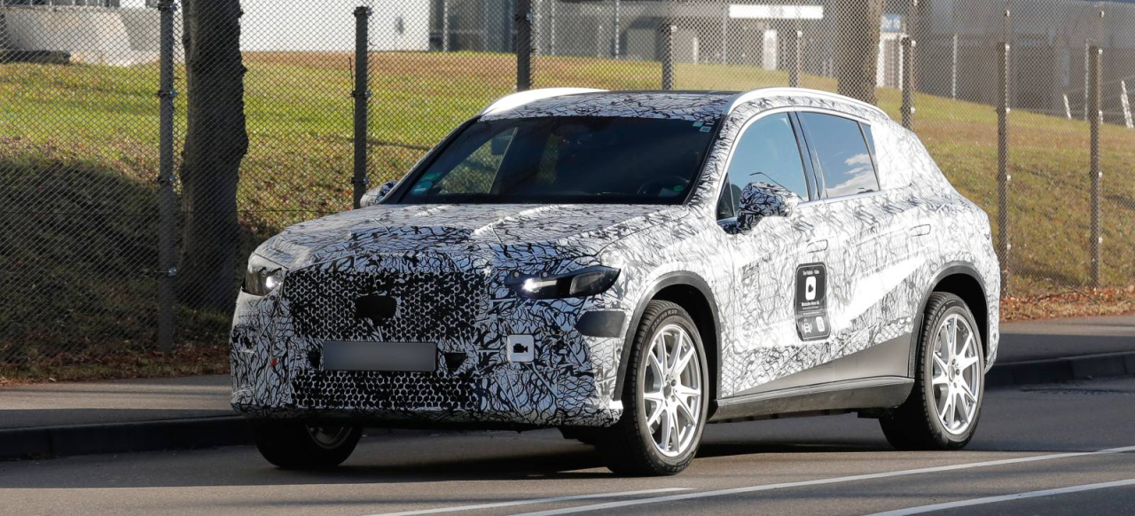 Mercedes Erlkonig erwischt Spy Shot aktuelle Bilder vom Mercedes GLC EV Sternstunde Mercedes Fans Das Magazin fur Mercedes Benz Enthusiasten