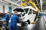 Sprinter-Produktion wird zweigleisig. Stärkung der deutschen Standorte und Produktion in Übersee beschlossen: Überproportionales Wachstum des nordamerikanischen Marktes für große Transporter macht zusätzliches Produktionswerk im NAFTA-Raum unumgänglich