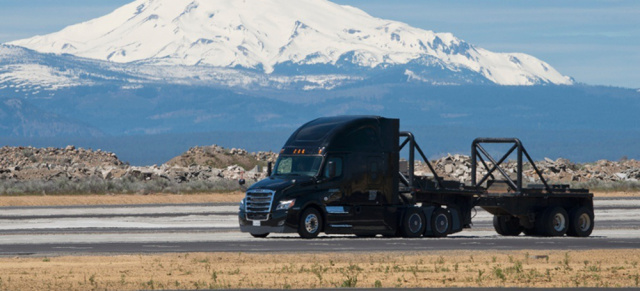 Daimler Trucks : Daimler Trucks North America eröffnet neues Testgelände in der Hochwüste von Oregon 