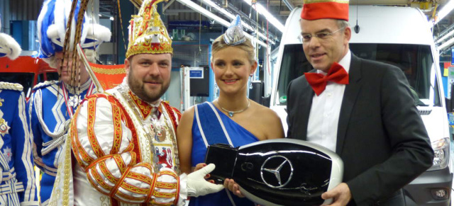 Karneval: Mercedes-Benz Werk Düsseldorf ist jeck geworden: Karneval im Mercedes-Benz Werk Düsseldorf