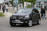 Erlkönig erwischt: Mercedes M-Klasse Facelift: Aktuelle Aufnahmen vom Mercedes ML-Prototypen mit weniger Tarnung