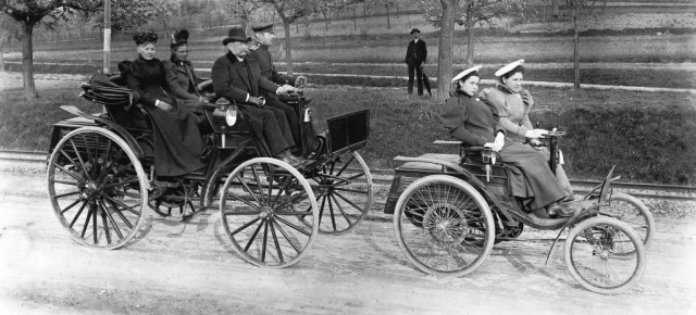 Vor 125 Jahren im April 1894: Debüt des Benz Motor-Velocipeds: Das erste Großserienautomobil der Welt