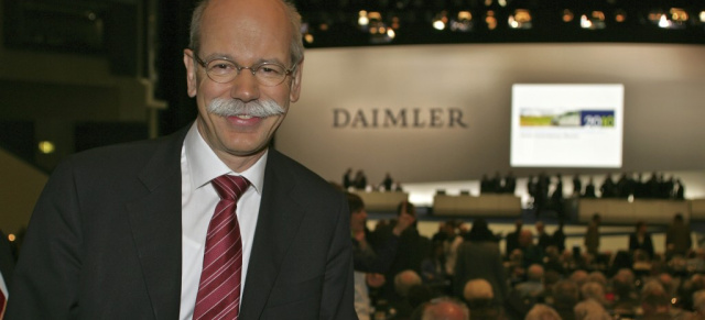  "Wir müssen chinesischer werden" : Daimler-Chef Dr. Dieter Zetsche im Interview auf der Messe "Auto China 2010"
