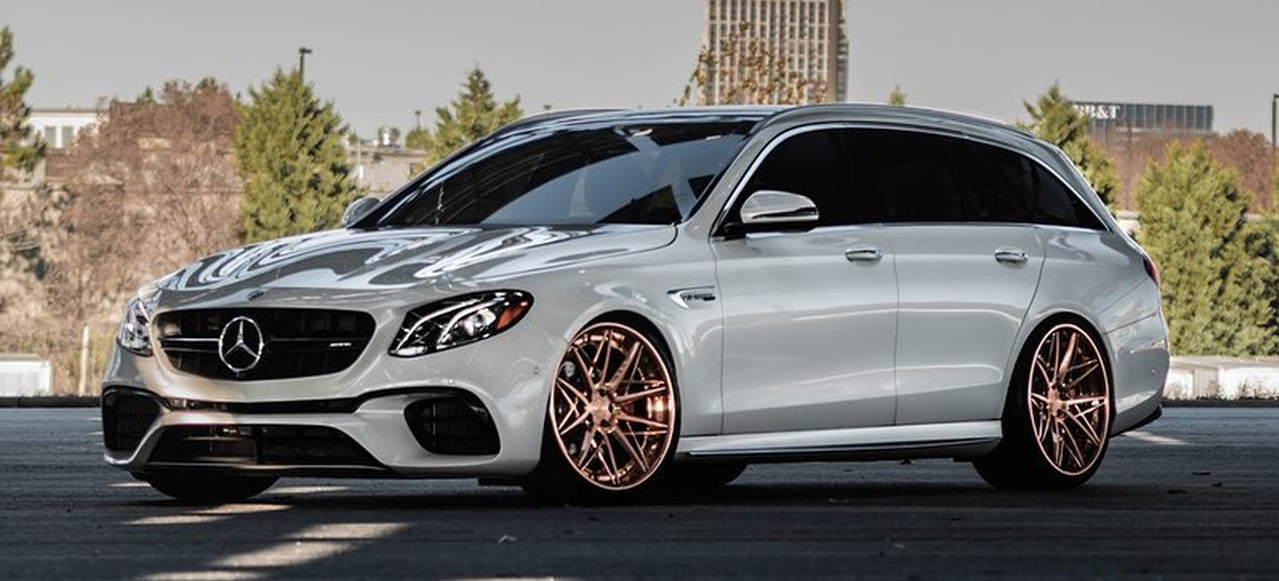 Mercedes Amg E63 S Powertuning Kraftkombi 825 Ps Treiben Den Goldig Geraderten E63 S S213 An Performance Mercedes Fans Das Magazin Fur Mercedes Benz Enthusiasten