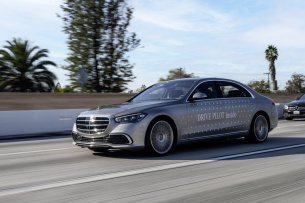Autonomes Fahren: Mercedes-Benz erhält als weltweit erstes Automobilunternehmen Zertifizierung für SAE Level 3-System für US-Markt