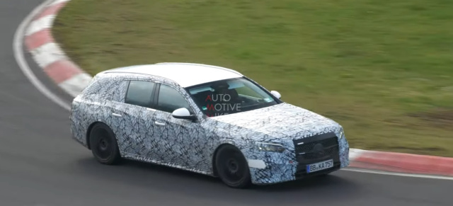 Mercedes Erlkönig auf dem Nürburgring erwischt: Spy Shot Video: E-Klasse T-Modell S214 rast durch die Grüne Hölle