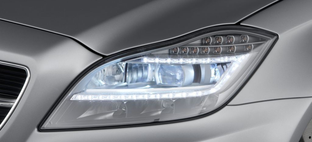 So geht Mercedes morgen das Licht auf: Dynamische Voll-LED-Scheinwerfer  gehen bald in Serie - Sternstunde - Mercedes-Fans - Das Magazin für  Mercedes-Benz-Enthusiasten