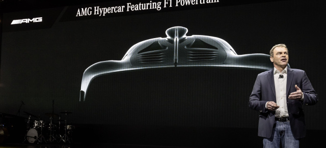 Mercedes-Benz in Detroit:  Teaserbild vom AMG Hypercar R50 "Project One": 1300 PS von hinten: Mercedes-AMG zeigt Kehrseite des AMG Hypercars R50