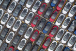 Marktpositionierung der globalen Automobilhersteller 2024/2025: Vergleich der Markt- und Wettbewerbsposition von 31Automobilgruppen in sechs Automobilregionen.