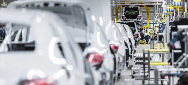 Corona: Deutsche Autoindustrie fordert staatliche Konkunkturimpulse: Autogipfel am 05.05.: Entscheidung auf neue Abwrackprämie ist auf Anfang Juni vertagt