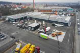 Stuttgart-Feuerbach wird Standort für Vertrieb und Service von Lkw und Bussen: Neues Nutzfahrzeugzentrum widmet sich Diesel, Batterie- und Brennstoffzellen-Technologie
