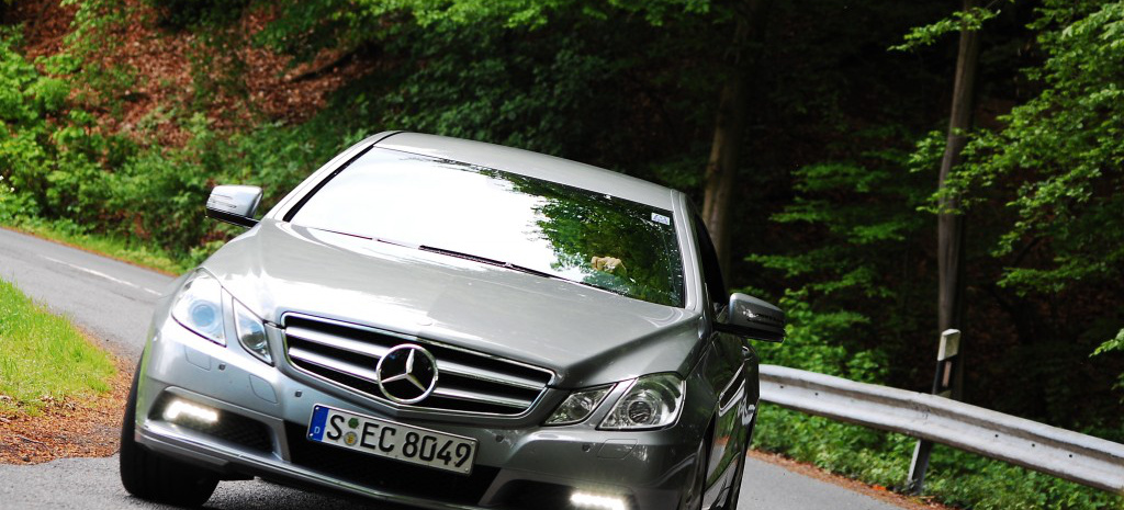 Test Mercedes E Klasse Coupe E 500 Doppel Herz Das Top Modell Der Coupe Baureihe Fasziniert Mit Zwei Grundverschiedenen Charakteren Sternstunde Mercedes Fans Das Magazin Fur Mercedes Benz Enthusiasten Test Mercedes E Klasse Coupe E 500 Doppel Herz Das Top Modell Der Coupe Baureihe Fasziniert Mit Zwei Grundverschiedenen Charakteren Sternstunde Mercedes Fans Das Magazin Fur Mercedes Benz Enthusiasten