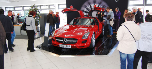 SLS AMG-Premiere bei Mercedes LUEG in Essen: Starkes Interesse an Mercedes E-Klasse Cabrio und SLS AMG 