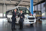 Nummer 1: Erster Mercedes-Benz Sprinter City 77 ausgeliefert: Sprinter City 77: Stadtbus-Topmodell im Minibus-Programm