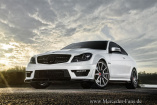 Ans Tageslicht: Roll-Out des Mercedes C63 AMG von Vorsteiner: Wunderschöne Outdoor-Fotos vom Mercedes-Benz C63 AMG Coupé im Vorsteiner Trimm 