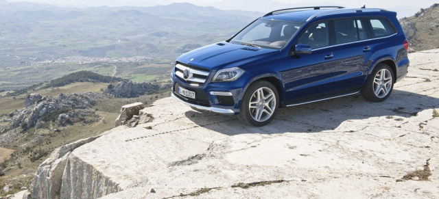 Siegertyp:Mercedes GL ist der beste SUV: GL-Klasse wird mit dem Goldenen Lenkrad 2012 ausgezeichnet.