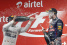 Bild des Tages: Was war denn da los, Herr Rosberg?: Nach dem Indien GP verpasst Rosberg dem Sieger und alten/neuen F1-Weltmeister  Sebastian Vettel auf dem Podium die volle Ladung

